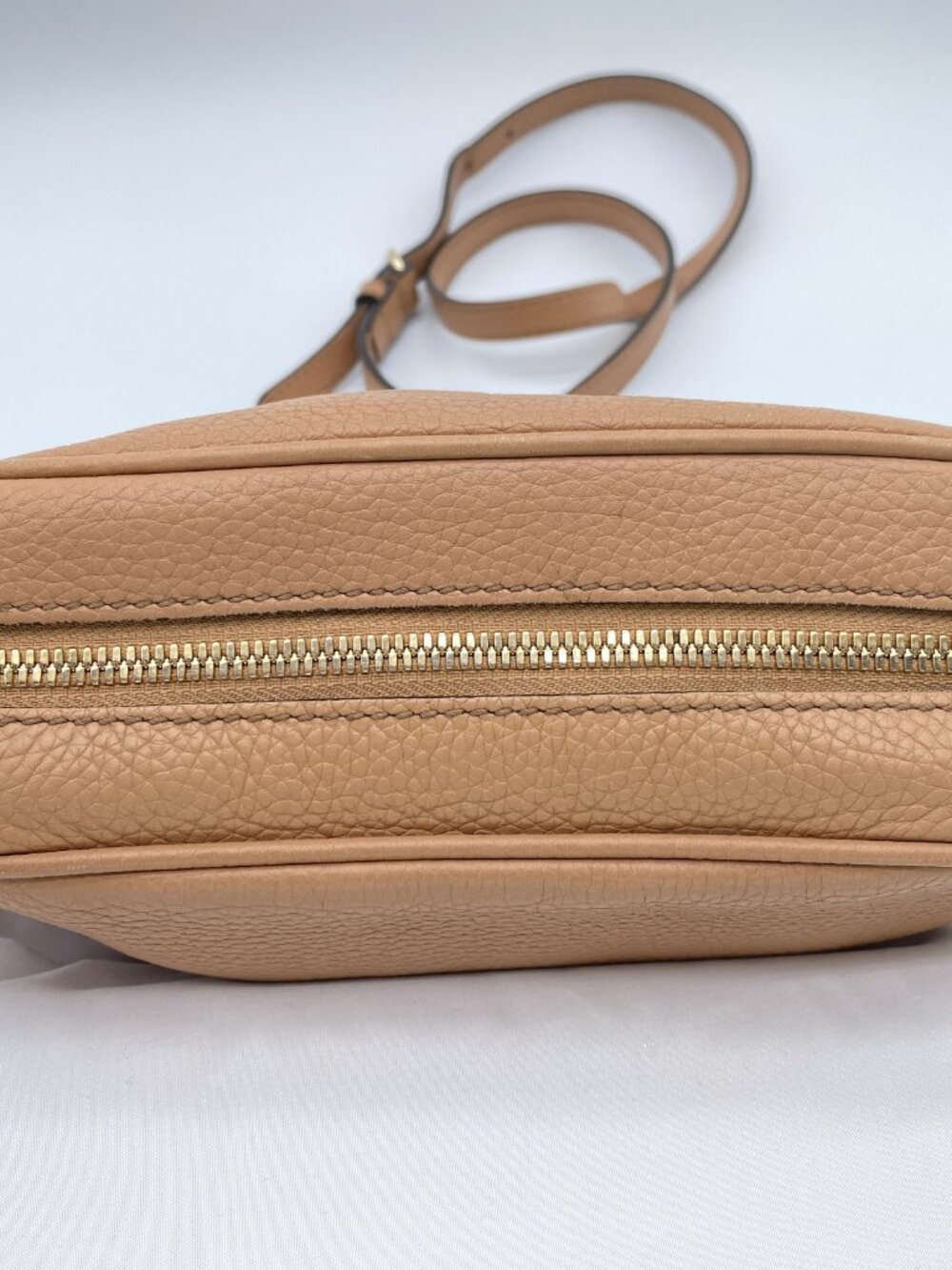 Gucci Pebbled Calfskin Small Soho Disco Bag in Camelia 🤎 Lucia - Picture 14 of 14